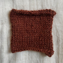 Load image into Gallery viewer, 100% Baby Alpaca Yarn in Chocolate - Sport Weight
