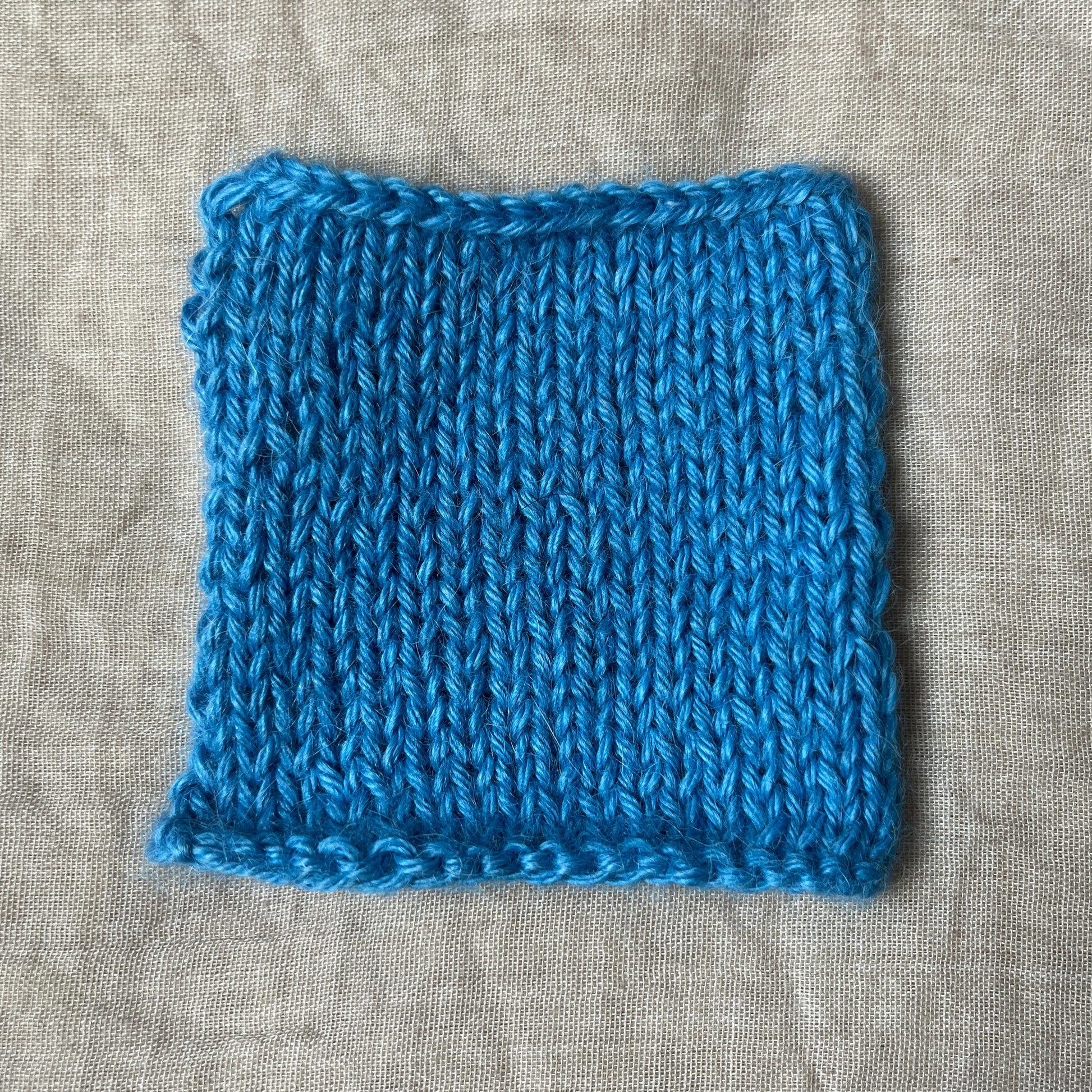 100% Baby Alpaca Yarn in Tropical Breeze - Sport Weight
